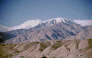 Buduk Seltau (6220 m), erstbestiegen 1997
Weitere Bilder und Texte in der Fotogalerie des AACZ